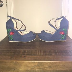 Shoes (wedges)